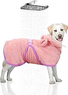 Albornoces con capucha o toallas para mascotas: diferencias y recomendaciones