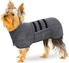** Ventajas de Usar Albornoces para Perros Pequeños en el Grooming
