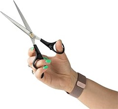 Entrenando a tu mascota para el uso seguro de tijeras de grooming