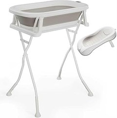 Preparando a tu mascota para un baño cómodo en bañeras con patas