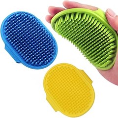 Guía para usar un cepillo de baño para tu mascota correctamente